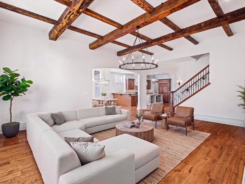 849 E Hillside Road Naperville IL 60540