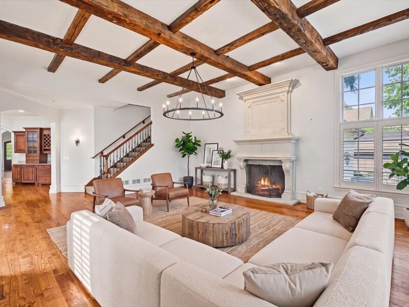 849 E Hillside Road Naperville IL 60540