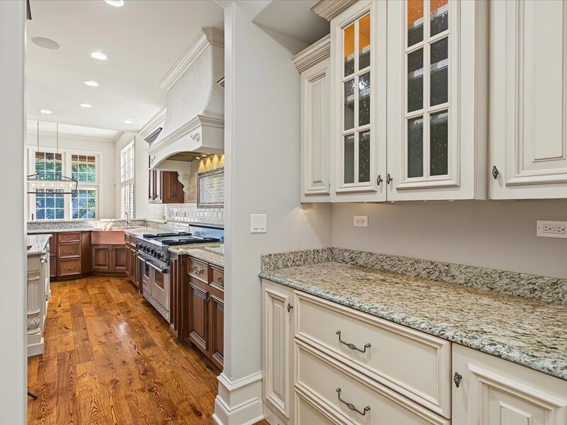 849 E Hillside Road Naperville IL 60540
