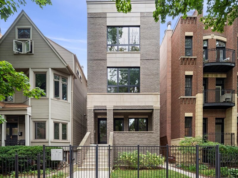 2625 N Wilton Avenue Chicago IL 60614