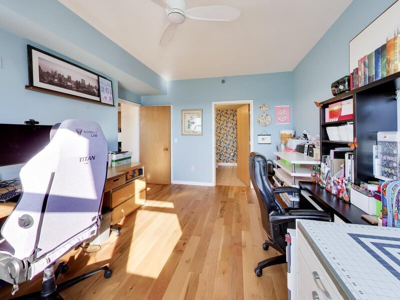 5 E 14th Place Chicago IL 60605