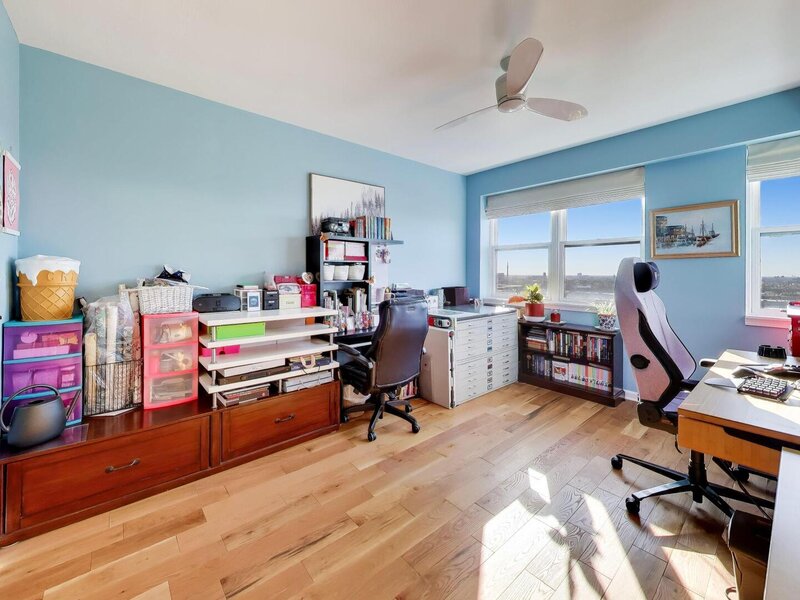 5 E 14th Place Chicago IL 60605