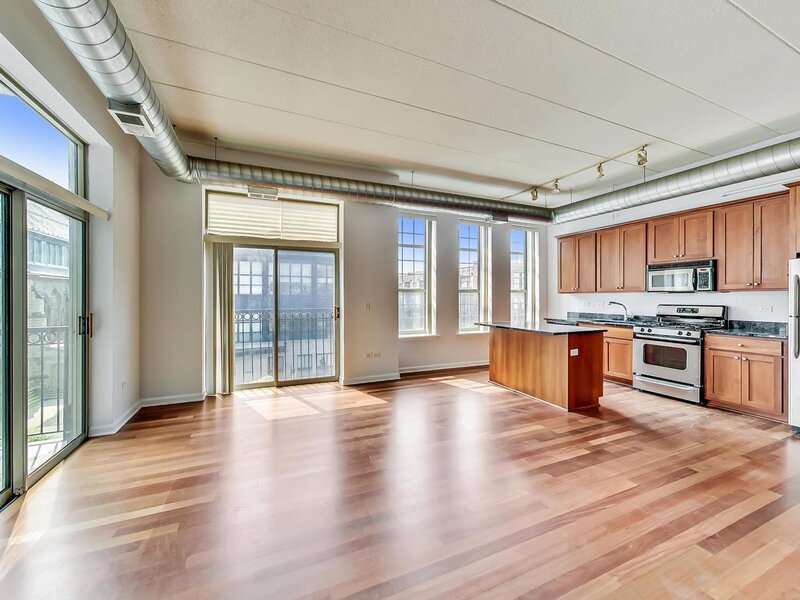 1919 S Michigan Avenue Chicago IL 60616