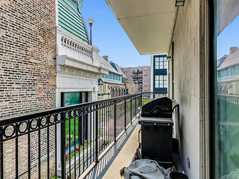 1919 S Michigan Avenue Chicago IL 60616