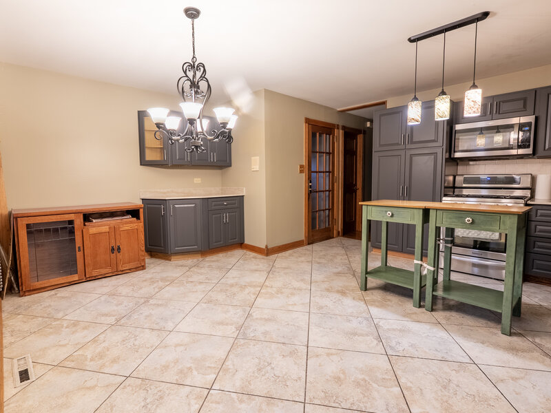 3305 Pheasant Drive Rolling Meadows IL 60008