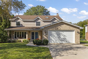Photo of 1 Coventry Drive Wheaton IL 60188
