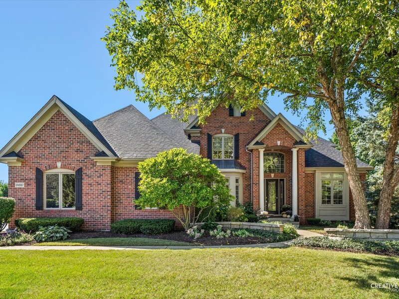 3 Herman Melville Lane St. Charles IL 60175