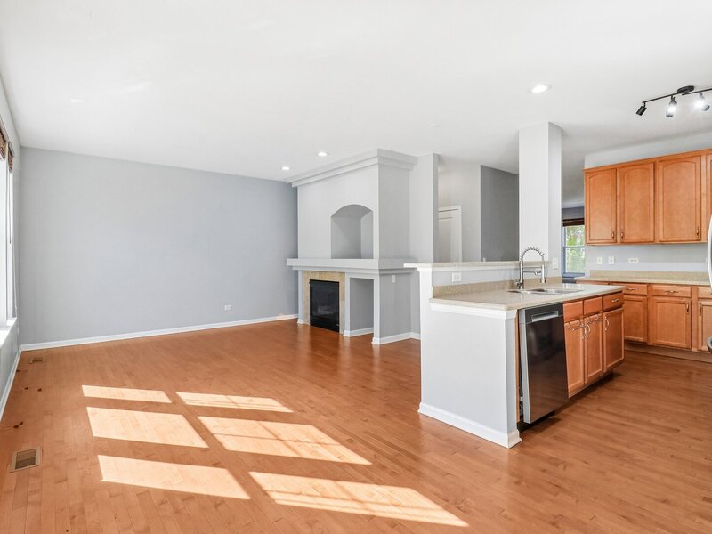 905 Indigo Court Hanover Park IL 60133