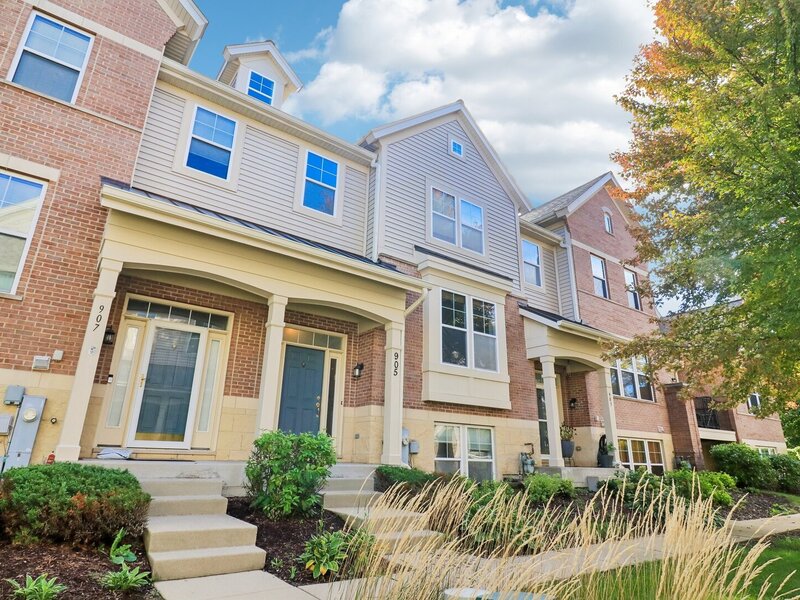 905 Indigo Court Hanover Park IL 60133