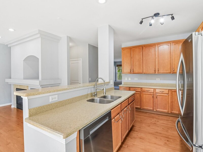 905 Indigo Court Hanover Park IL 60133