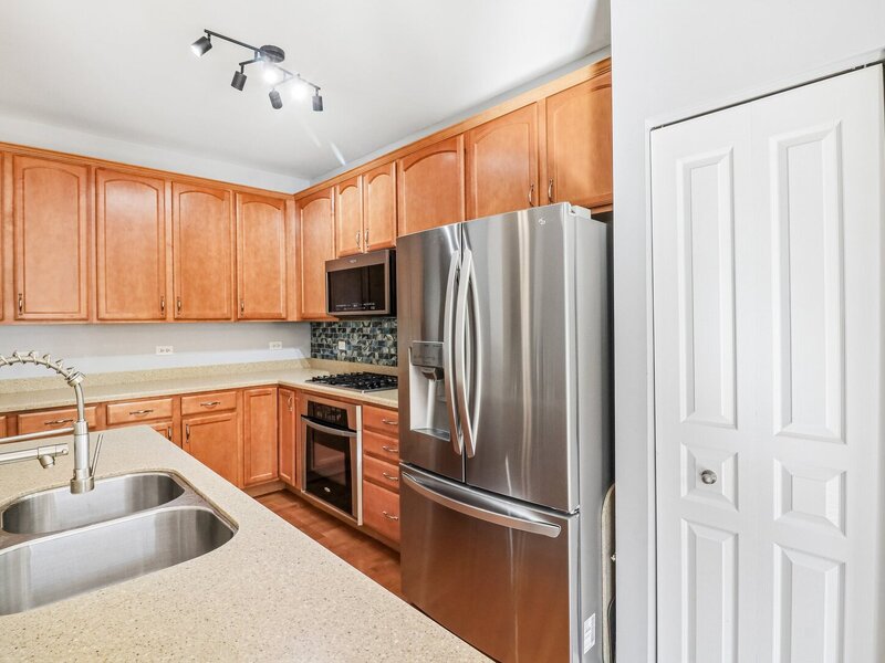 905 Indigo Court Hanover Park IL 60133