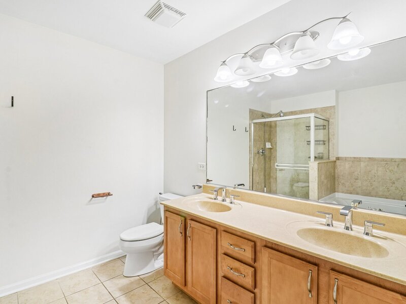 905 Indigo Court Hanover Park IL 60133