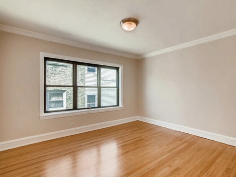 4444 W Gunnison Street Chicago IL 60630