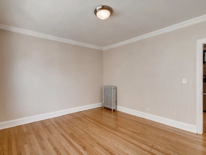 4444 W Gunnison Street Chicago IL 60630