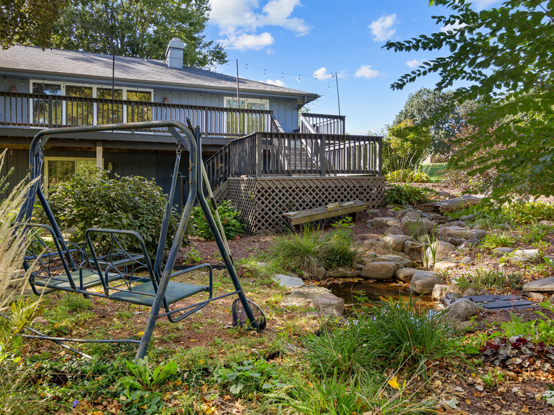 8 Gingerwood Lane Elgin IL 60124
