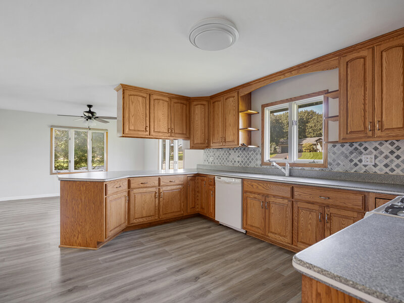 8 Gingerwood Lane Elgin IL 60124