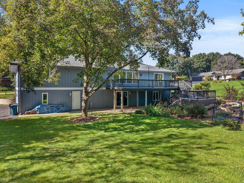8 Gingerwood Lane Elgin IL 60124