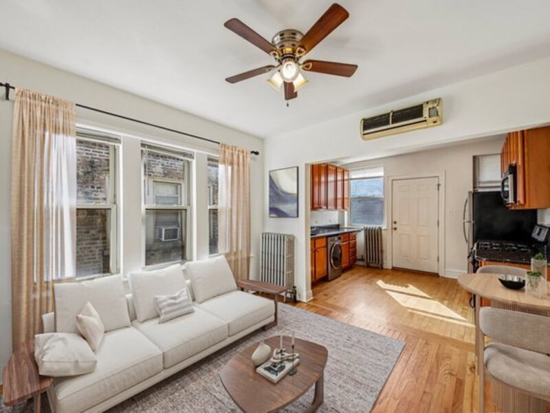 3257 W Olive Avenue Chicago IL 60659
