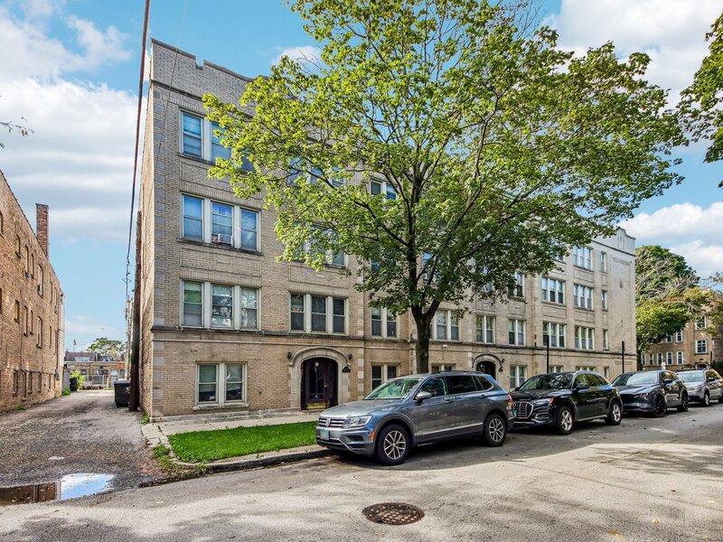 3257 W Olive Avenue Chicago IL 60659