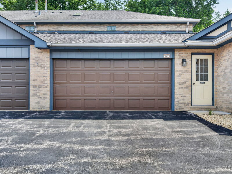 2752 Harbor Drive Joliet IL 60431