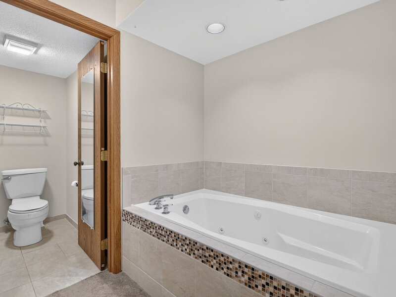 2752 Harbor Drive Joliet IL 60431