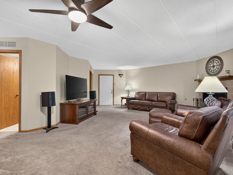 2752 Harbor Drive Joliet IL 60431