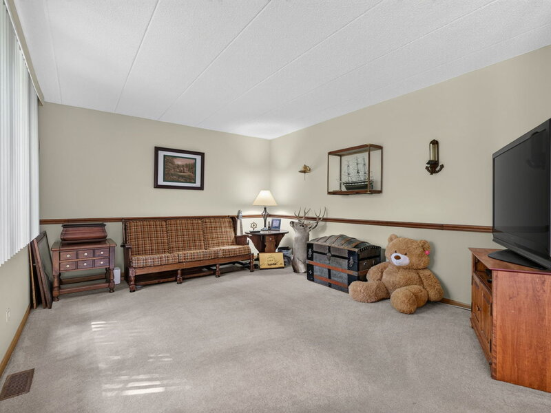 2752 Harbor Drive Joliet IL 60431