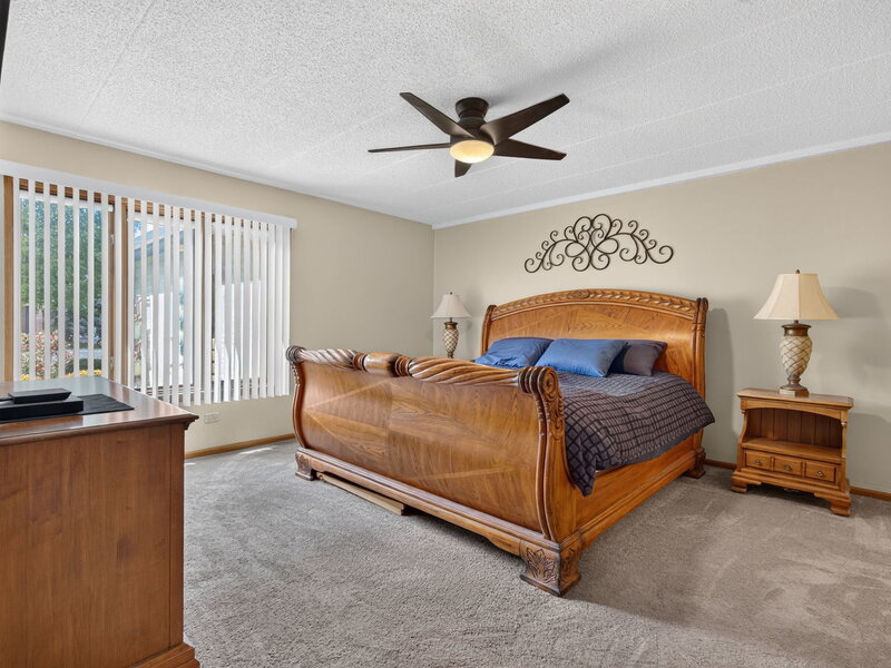 2752 Harbor Drive Joliet IL 60431