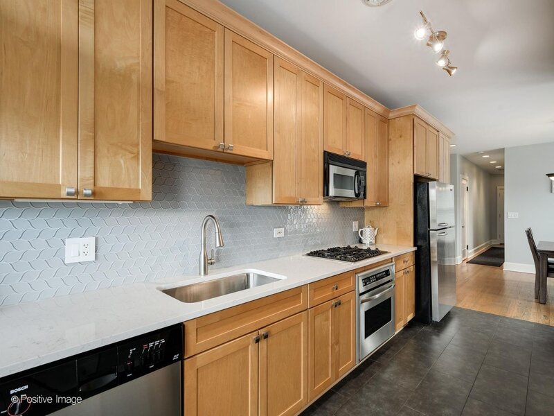1616 W Rascher Avenue Chicago IL 60640