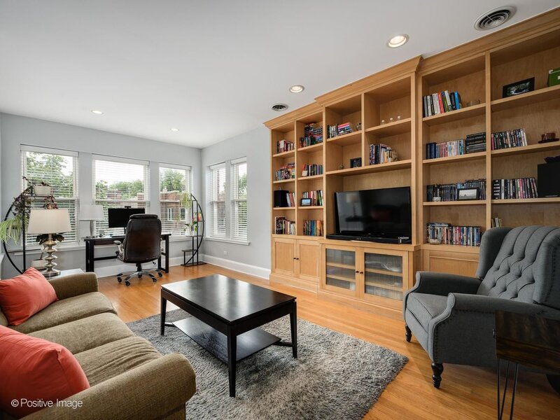 1616 W Rascher Avenue Chicago IL 60640