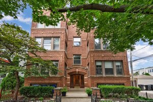 Photo of 1616 W Rascher Avenue Chicago IL 60640 Unit 3W