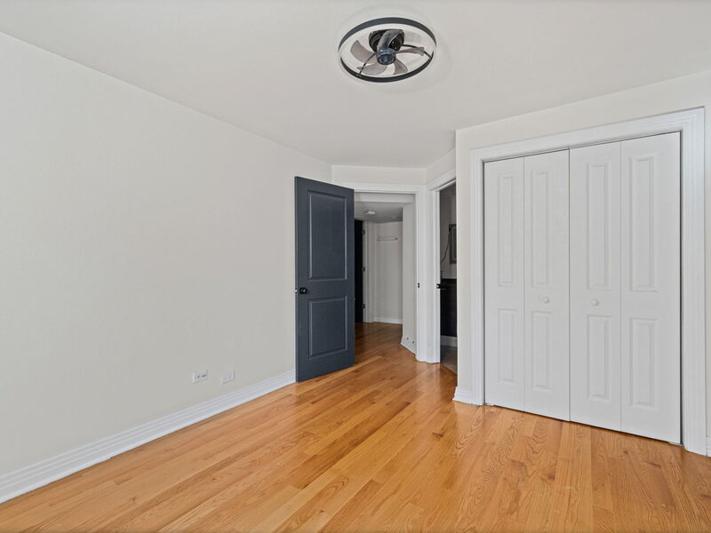 809 W Bradley Place Chicago IL 60613