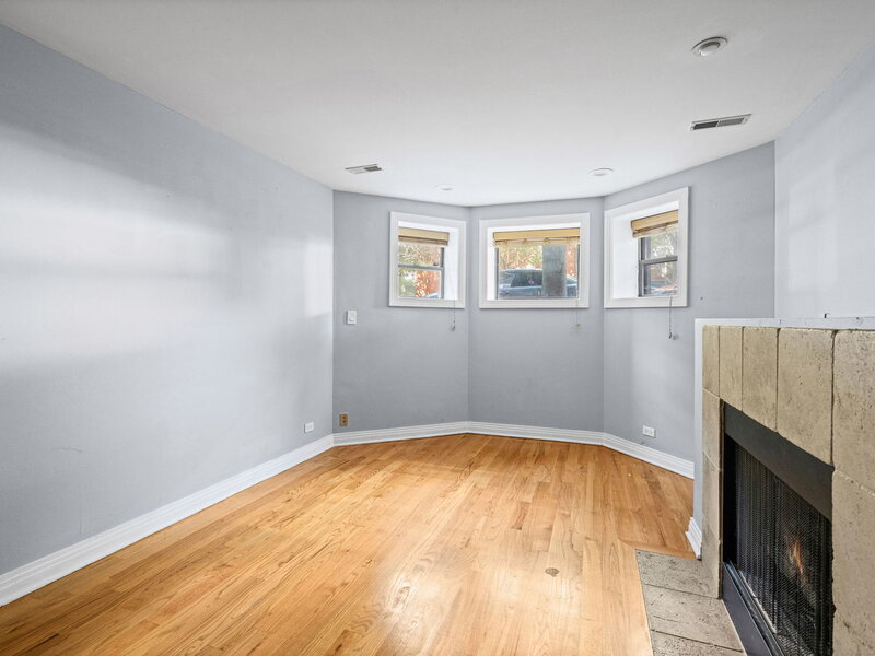 809 W Bradley Place Chicago IL 60613