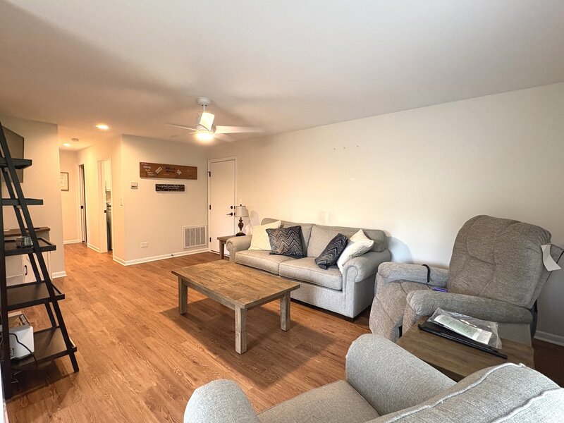 140 W Golf Road Libertyville IL 60048