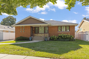 Photo of 1944 Stratford Avenue Westchester IL 60154