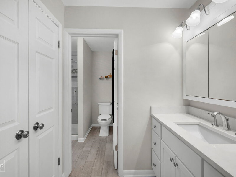 6 Bridlespur Drive Naperville IL 60540