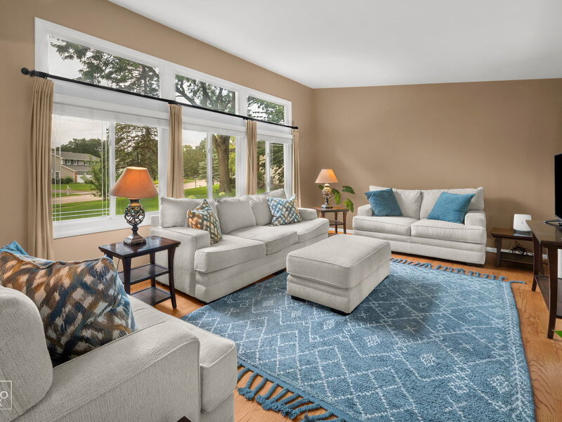 6 Bridlespur Drive Naperville IL 60540