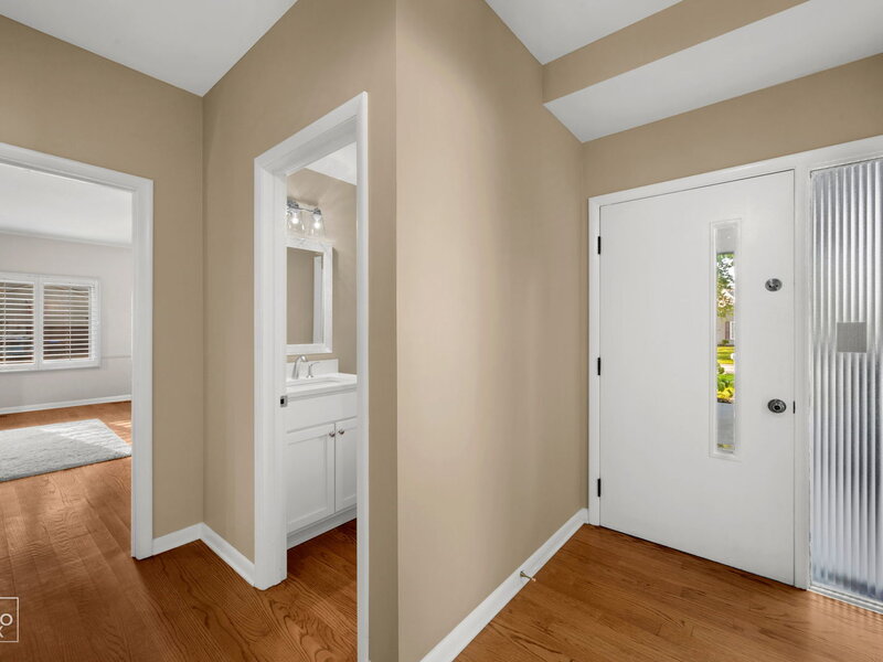 6 Bridlespur Drive Naperville IL 60540