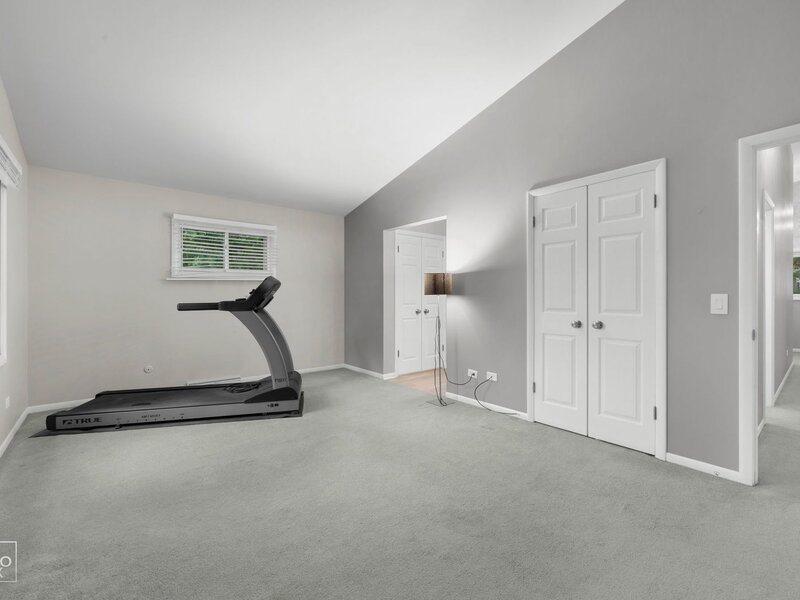 6 Bridlespur Drive Naperville IL 60540