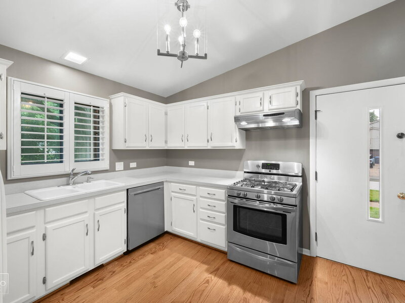 6 Bridlespur Drive Naperville IL 60540