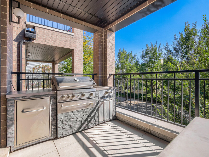 1648 W Diversey Parkway Chicago IL 60614