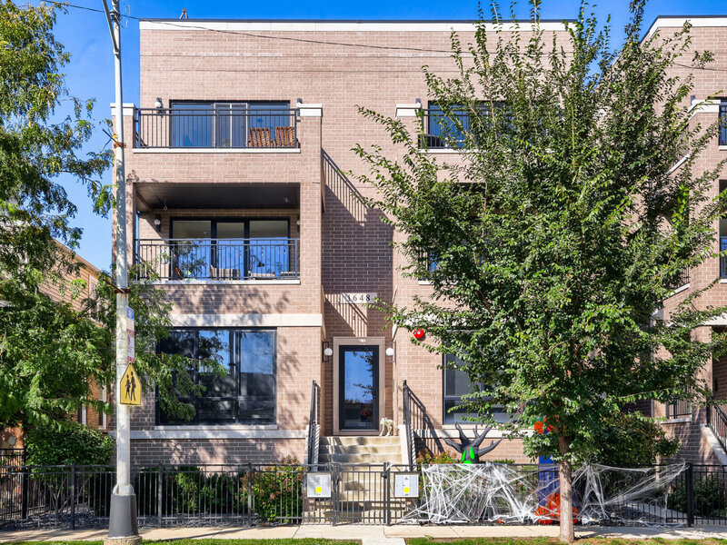1648 W Diversey Parkway Chicago IL 60614