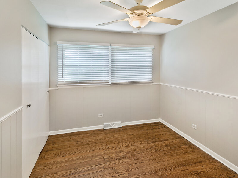 1930 Arthur Drive Waukegan IL 60087