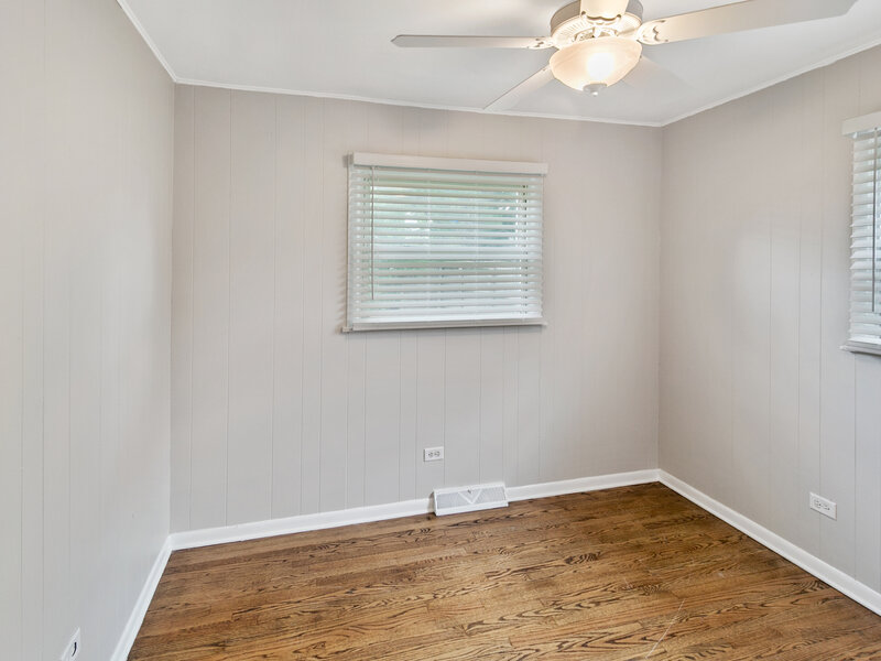 1930 Arthur Drive Waukegan IL 60087