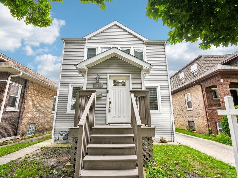 3531 Scoville Avenue Berwyn IL 60402