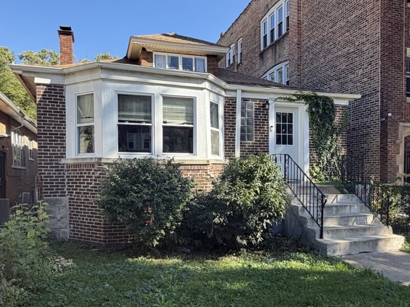 7735 S Colfax Avenue Chicago IL 60649