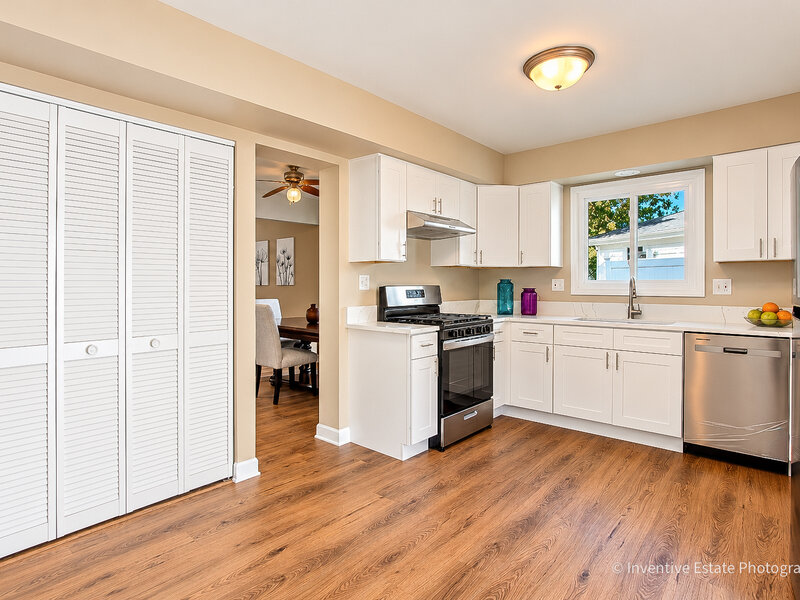 1642 Trafalgar Lane Aurora IL 60504