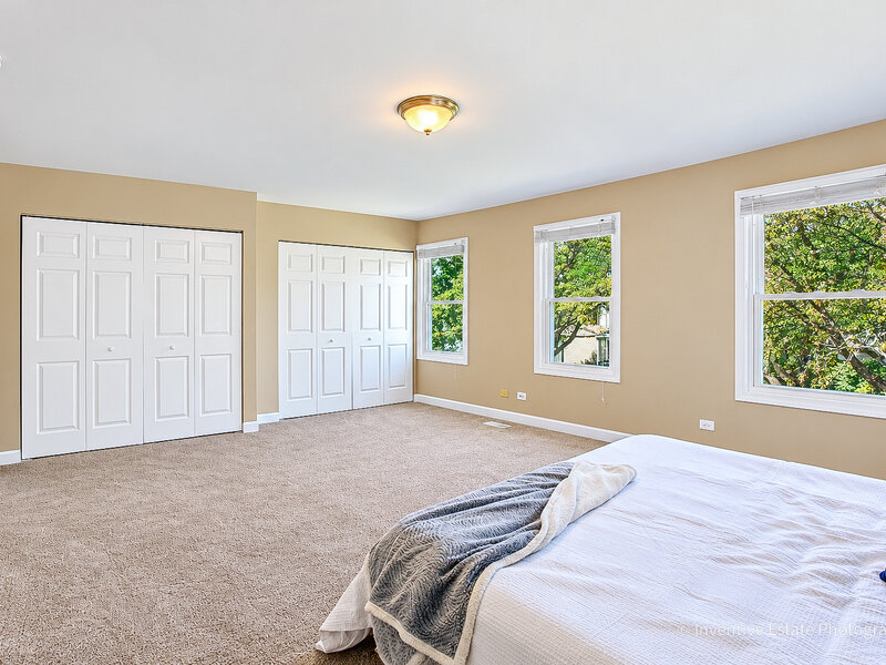 1642 Trafalgar Lane Aurora IL 60504
