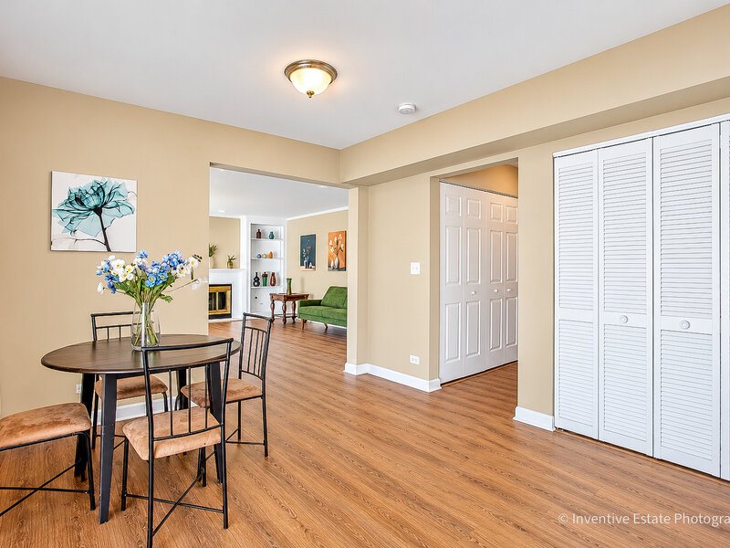 1642 Trafalgar Lane Aurora IL 60504