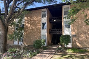 Photo of 5527 E Lake Drive Lisle IL 60532
